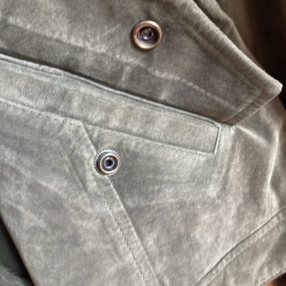 Olive green leather jacket with rabbit fur - Picture 5 of 7